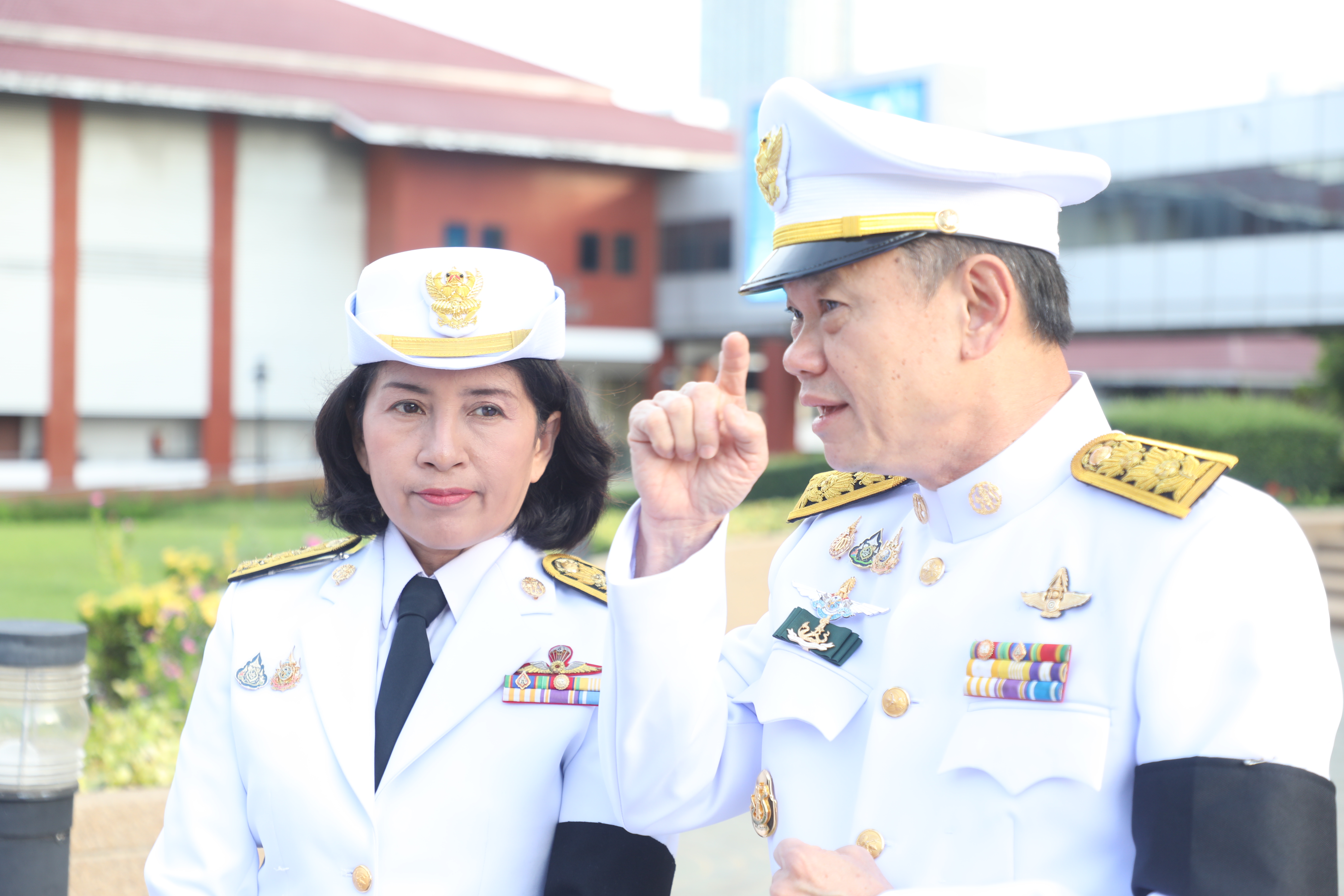title - ส.ป.ก. ร่วมพิธีวางพานพุ่มถวายเครื่องราชสักการะ พระบรมราชานุสาวรีย์พระบาทสมเด็จพระปรมินทร มหาจุฬาลงกรณ์ พระจุลจอมเกล้าเจ้าอยู่หัว เนื่องในวันสื่อสารแห่งชาติ ประจำปี 2569